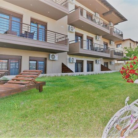 Sinodinos Deluxe Apartments Afytos Exterior foto