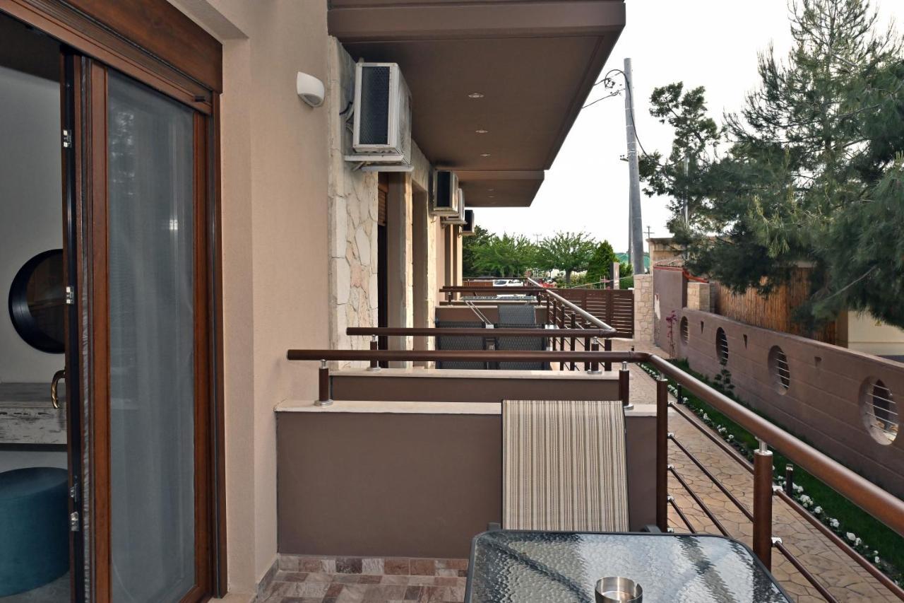 Sinodinos Deluxe Apartments Afytos Exterior foto